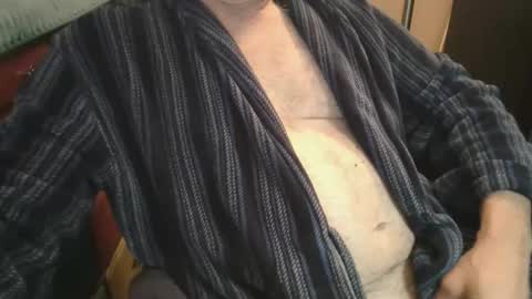 Snapshot of bendrinkin chatting on May 2026 09:04:02 AM bendrinkin online show from May 2026 09:04:02 AM