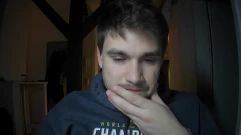 Snapshot of benjim69 chatting on October 2025 09:59:01 PM benjim69 online show from October 2025 09:59:01 PM