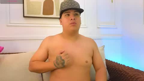 bennett_alejoo online show from June 2026 07:08:02 PM