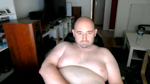 Snapshot of bennn54 chatting on June 2026 12:09:02 PM Ben online show from June 2026 12:09:02 PM