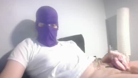 bennybueno online show from March 2026 03:23:02 AM