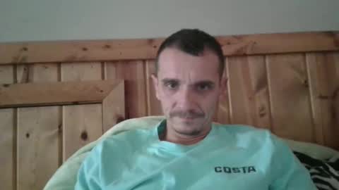 benny and innocentvixon online show from December 2025 04:47:01 PM