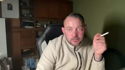 benochau online show from March 2026 11:26:02 PM