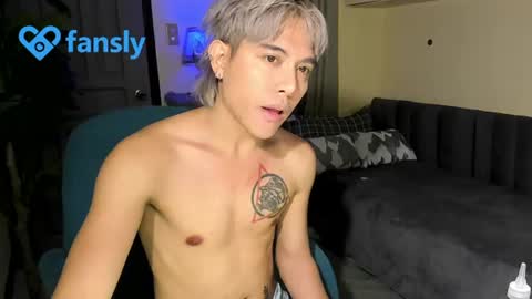 Snapshot of bentlyfuck chatting on June 2026 09:02:01 AM bentlyfuck online show from June 2026 09:02:01 AM