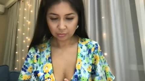 Snapshot of berca04 chatting on March 2025 03:29:01 PM Karolina online show from March 2025 03:29:01 PM