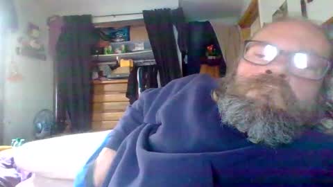 bergeeric1970 online show from November 2025 07:02:02 PM