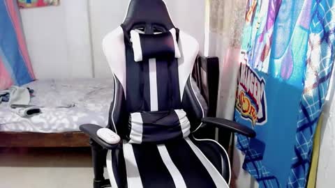 Snapshot of bergon30 chatting on February 2025 02:34:01 PM Bergon77 online show from February 2025 02:34:01 PM