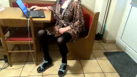 Bernadetanylon online show from July 2026 04:21:02 AM