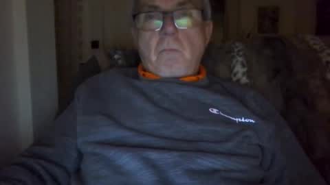 Snapshot of bernard1102 chatting on January 2025 02:57:01 AM bernard1102 online show from January 2025 02:57:01 AM