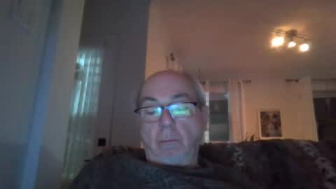 Snapshot of bernard1102 chatting on January 2025 11:10:02 AM bernard1102 online show from January 2025 11:10:02 AM