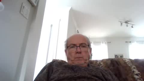 Snapshot of bernard1102 chatting on January 2025 03:17:02 PM bernard1102 online show from January 2025 03:17:02 PM