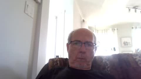 Snapshot of bernard1102 chatting on October 2025 07:45:02 PM bernard1102 online show from October 2025 07:45:02 PM