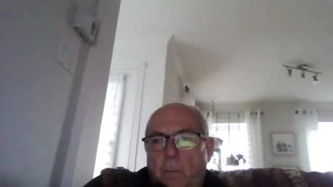 Snapshot of bernard1102 chatting on October 2025 06:42:02 PM bernard1102 online show from October 2025 06:42:02 PM