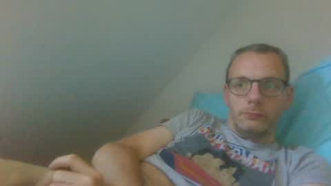 Snapshot of bernie484237 chatting on July 2026 08:07:02 AM Bernie online show from July 2026 08:07:02 AM