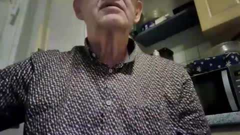 bernie6004 online show from April 2026 07:06:01 PM