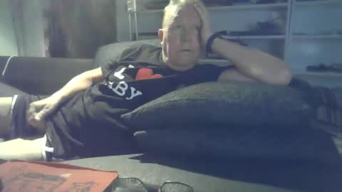 Snapshot of berra3232 chatting on October 2025 08:59:02 PM berra online show from October 2025 08:59:02 PM