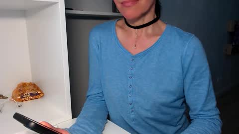 Snapshot of berry2024 chatting on April 2026 06:33:02 AM berry2024 online show from April 2026 06:33:02 AM