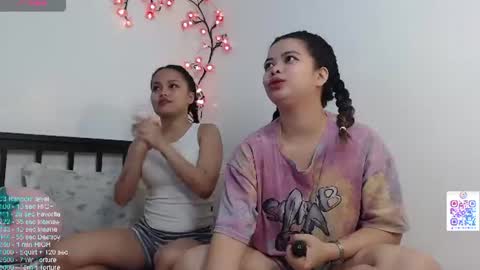 Snapshot of berrybliiss chatting on July 2026 06:31:02 AM SnowClairee online show from July 2026 06:31:02 AM