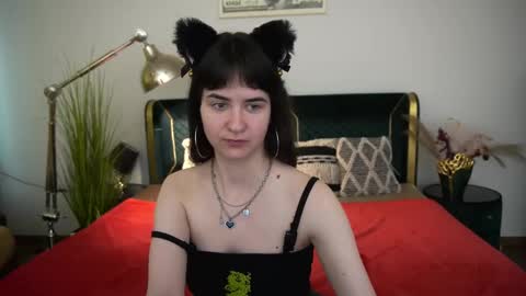 Snapshot of berrydiva chatting on May 2026 06:21:03 AM Violette online show from May 2026 06:21:03 AM