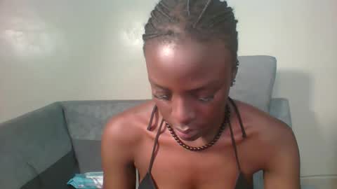 Juicey online show from October 2025 06:15:02 AM