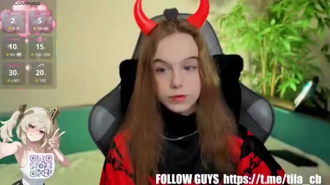 Snapshot of best_trip chatting on November 2025 08:38:02 AM Danny and Kira online show from November 2025 08:38:02 AM