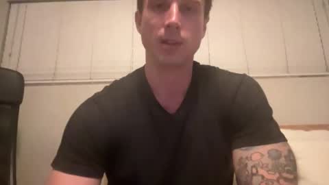 Snapshot of bestcoast35 chatting on November 2025 07:08:02 AM Bestcoast3579 online show from November 2025 07:08:02 AM