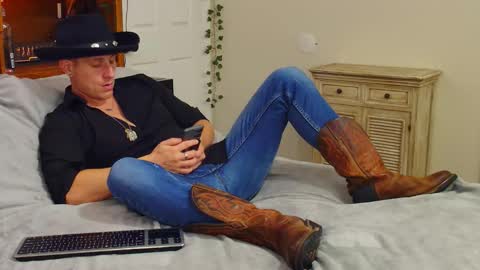 twitter zack1fisher online show from January 2026 01:00:02 AM