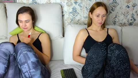 Snapshot of bestgirls2021 chatting on January 2025 05:09:01 AM Hellen and Natali online show from January 2025 05:09:01 AM