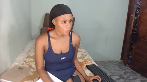 Snapshot of bestlia chatting on February 2025 06:29:02 PM bestlia online show from February 2025 06:29:02 PM