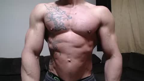 Snapshot of bestmuscle chatting on June 2026 10:34:02 PM bestmuscle online show from June 2026 10:34:02 PM