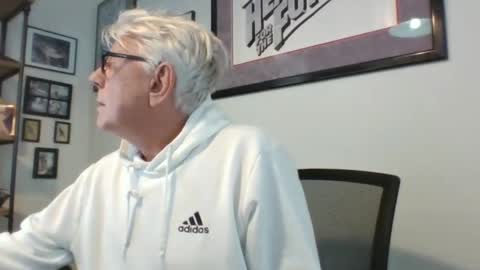 bestshot1951 online show from December 2024 08:16:01 PM