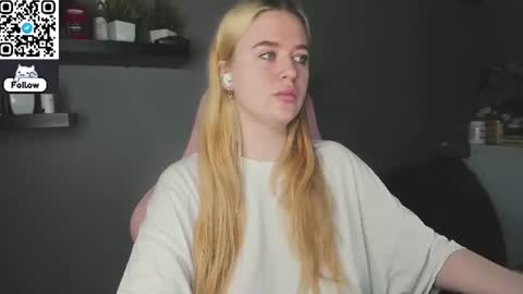 Snapshot of betany_fokss chatting on August 2026 03:43:01 AM Bella Schedule GMT2 Mon Tue Wed Thu Fri Sat Sun 8 am from 2pm online show from August 2026 03:43:01 AM