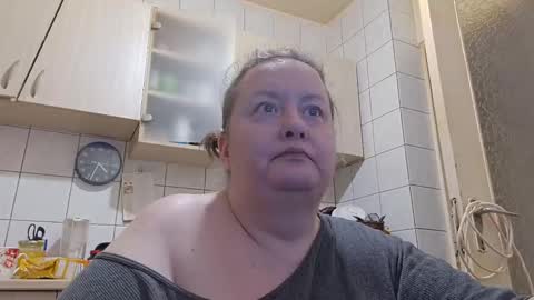 bethnorth online show from December 2025 02:27:01 AM