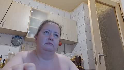 Snapshot of bethnorth chatting on June 2026 11:21:02 PM bethnorth online show from June 2026 11:21:02 PM