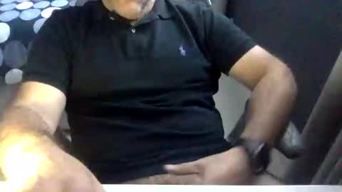 Virtual Gentleman online show from January 2025 07:35:01 PM