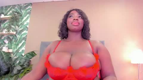 Snapshot of betsybennet chatting on May 2026 06:18:01 AM BETSY online show from May 2026 06:18:01 AM