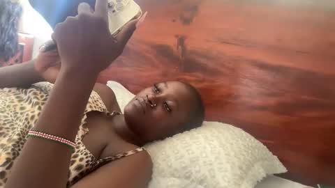 Snapshot of betty_fire_ chatting on May 2026 07:58:02 AM Adah online show from May 2026 07:58:02 AM