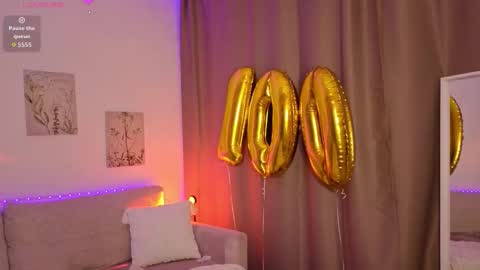 bettyyy online show from November 2025 11:05:02 PM