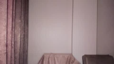 Snapshot of betty_witchy chatting on July 2026 06:47:02 AM Dory make me happier online show from July 2026 06:47:02 AM