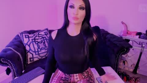 NatashaxoBangs online show from February 2025 02:31:01 AM