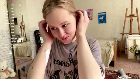 Hinata online show from March 2026 05:44:01 AM