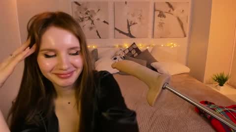 Snapshot of bettyrouse chatting on January 2025 03:22:01 AM Betty online show from January 2025 03:22:01 AM