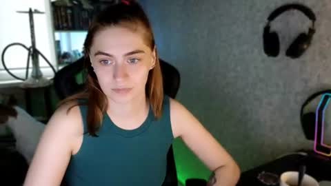 Snapshot of beverly_yay chatting on June 2026 05:45:01 PM beverly_yay online show from June 2026 05:45:01 PM