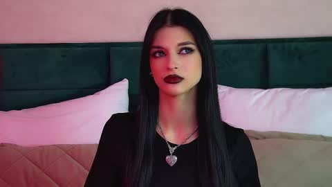 Beverly online show from November 2025 07:00:02 AM