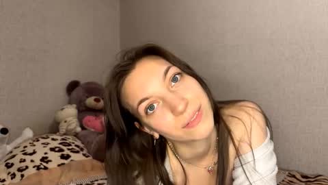 Bella online show from March 2026 08:47:02 PM