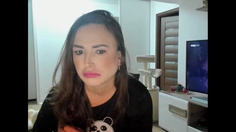   BeyonceDoll       Twitter DollBeyonce    online show from January 2025 07:49:02 PM