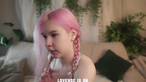 Eliz online show from November 2025 01:30:01 AM