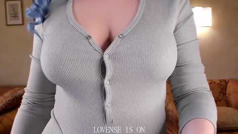 Eliz online show from March 2026 02:18:01 AM