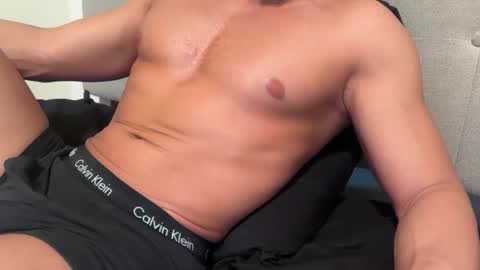 Snapshot of bflexxx_ chatting on May 2026 10:39:01 PM bflexxx online show from May 2026 10:39:01 PM