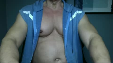 BGDKMUSCLEGUY - SELECTED BY CHATURBATE AS A TOP BROADCASTER FOR 2023 online show from February 2025 05:15:01 AM